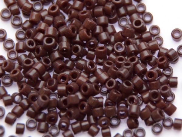 Miyuki Delica 11/0 1,6mm Opaque Dark Chocolate 5g