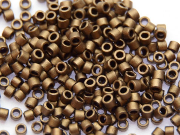 Miyuki Delica 11/0 1,6mm metallic matt Bronze 5g