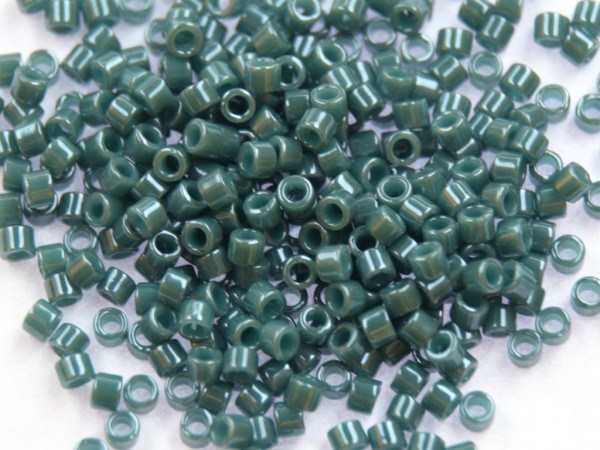 Miyuki Delica 11/0 1,6mm Myrtle Green 5g