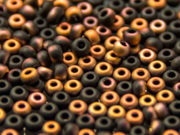 Rocailles 2,6mm schwarz matt Capri
