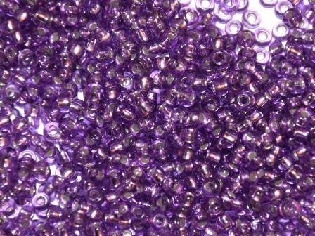 Rocailles 2,6mm 9/0 Silbereinzug violett